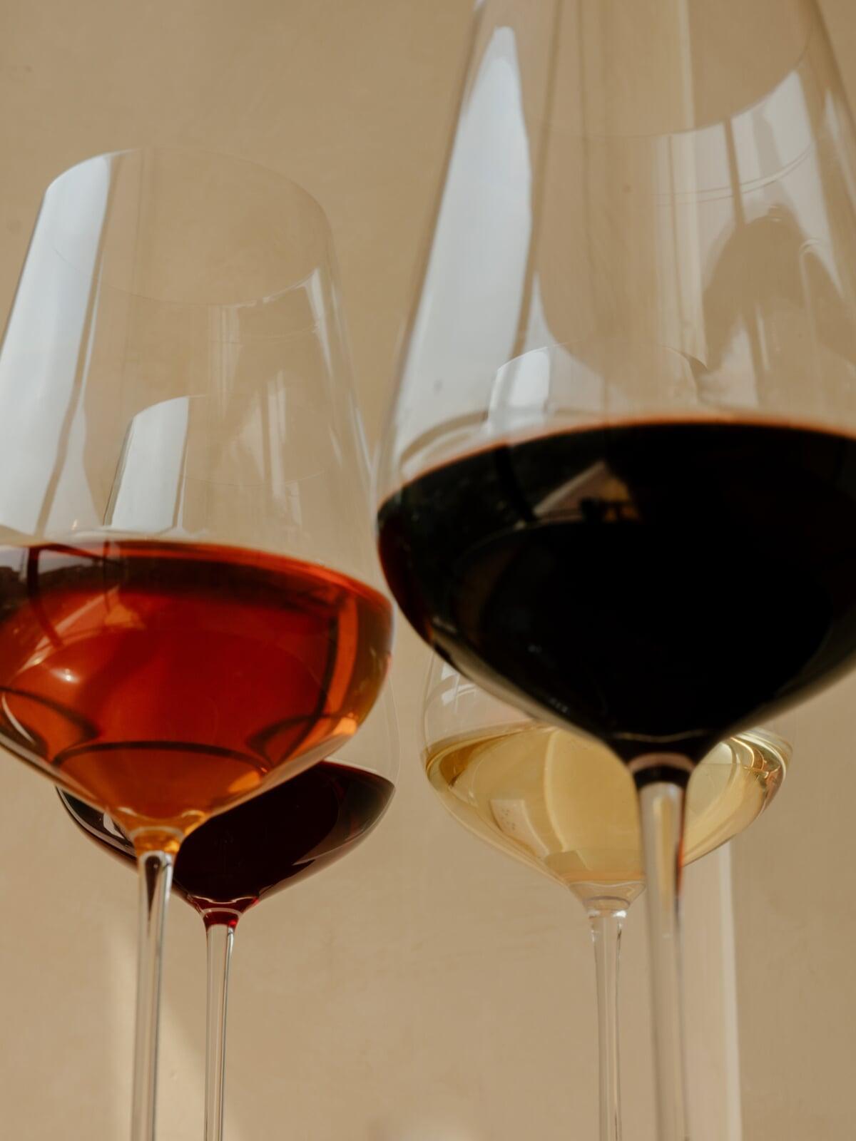 Vinos Enteros importa vinos italianos de baja intervención